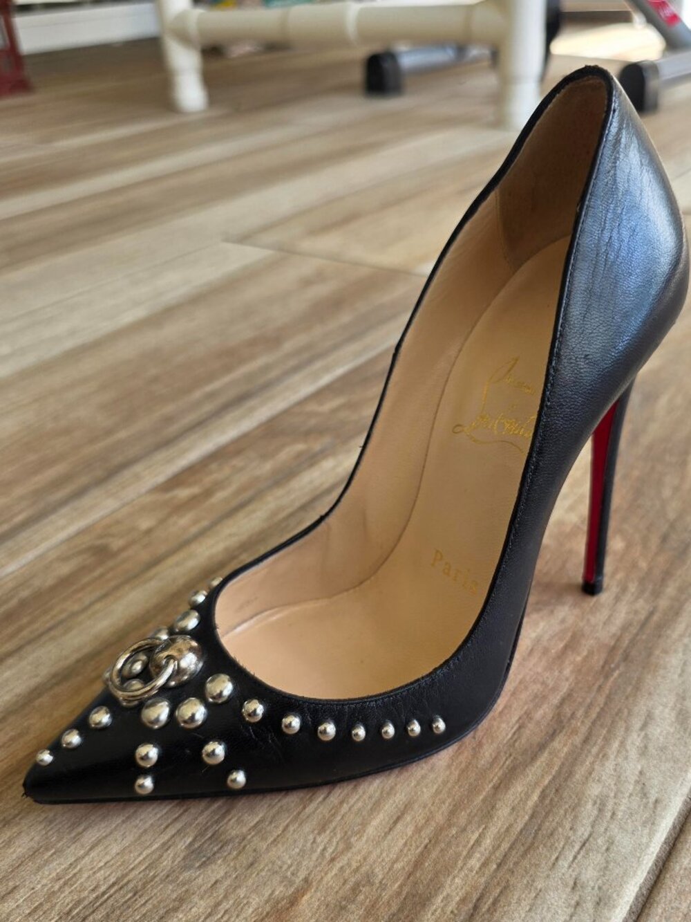 Christian Louboutin Kid Leather Studded Door Knock Pumps Shoe Eur. 34.5